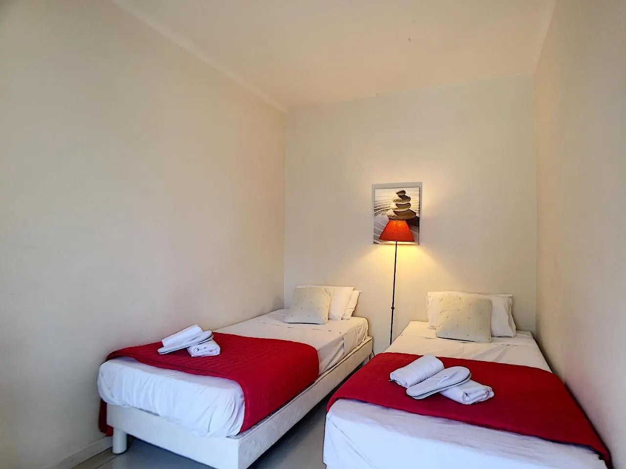 Nestor&Jeeves - Playa Terrace - Central - Close Sea Nice 0*,